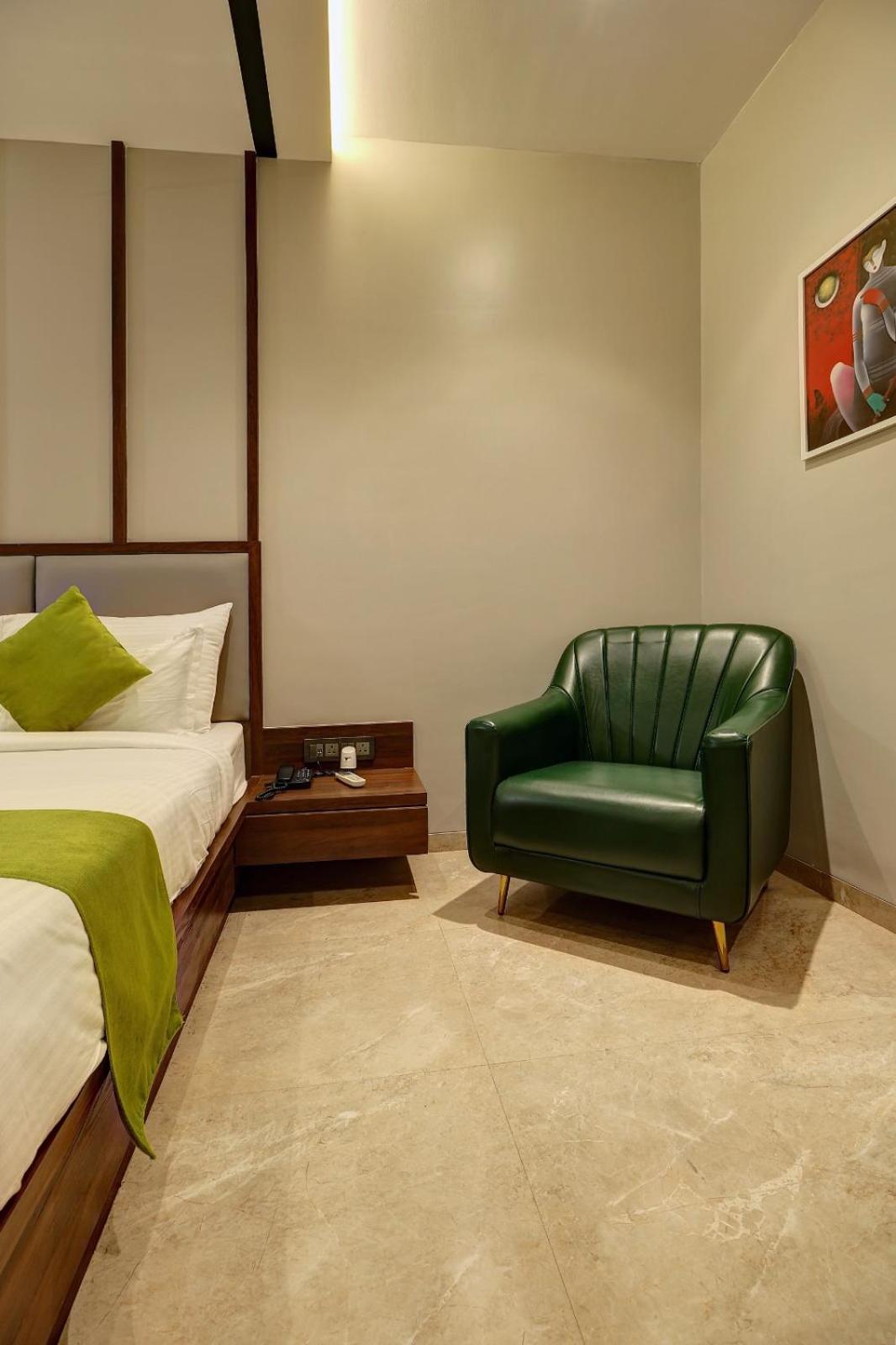 Magnus Fortune House Business Hotel , Magarpatta Mundhva Εξωτερικό φωτογραφία
