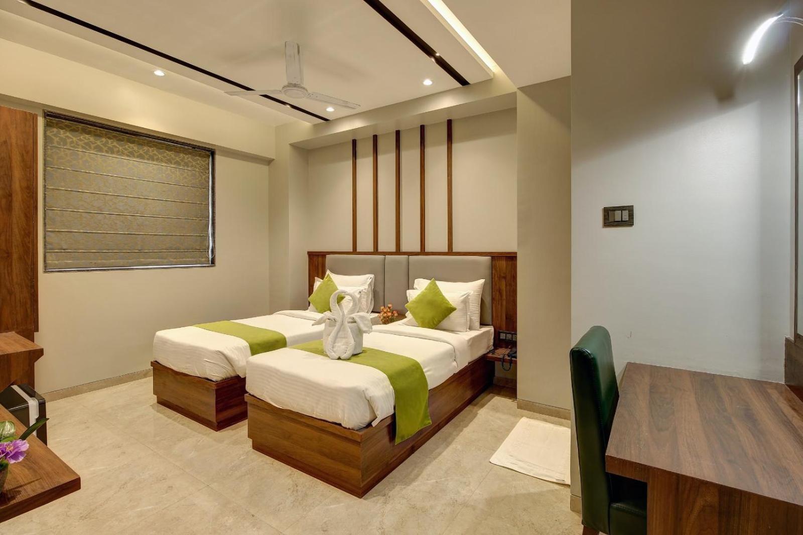 Magnus Fortune House Business Hotel , Magarpatta Mundhva Εξωτερικό φωτογραφία