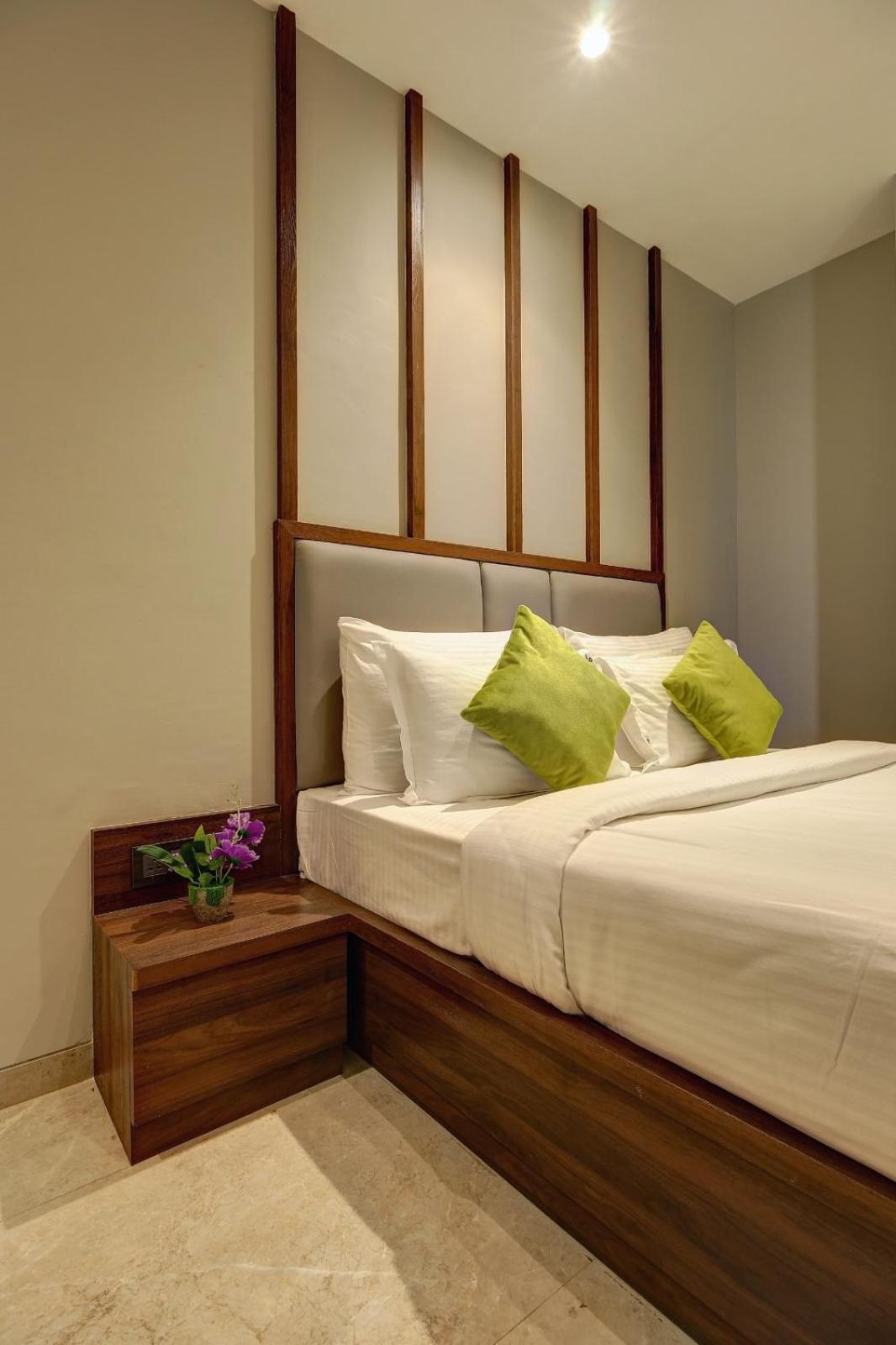 Magnus Fortune House Business Hotel , Magarpatta Mundhva Εξωτερικό φωτογραφία