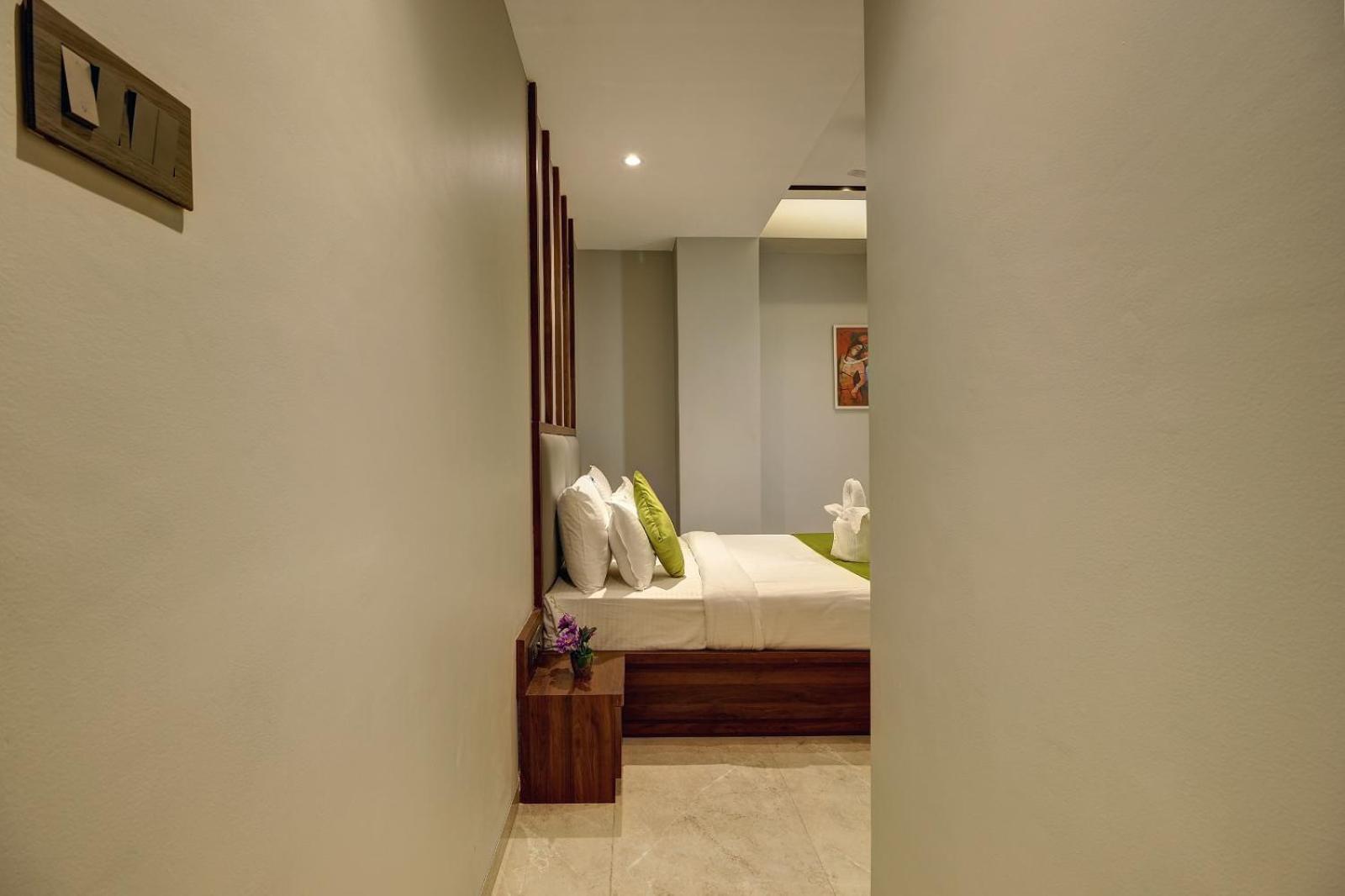 Magnus Fortune House Business Hotel , Magarpatta Mundhva Εξωτερικό φωτογραφία
