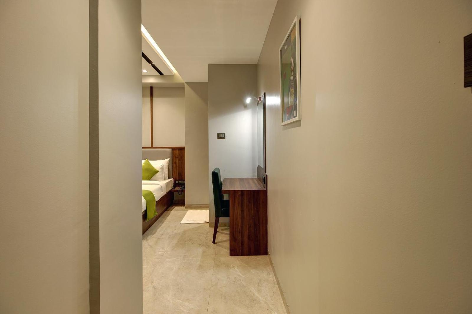 Magnus Fortune House Business Hotel , Magarpatta Mundhva Εξωτερικό φωτογραφία