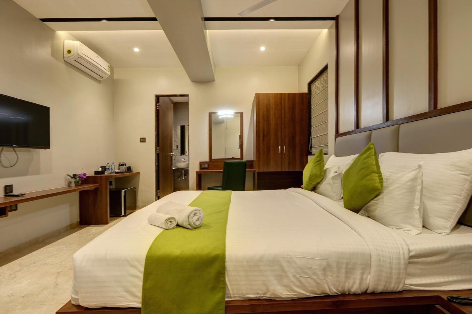Magnus Fortune House Business Hotel , Magarpatta Mundhva Εξωτερικό φωτογραφία