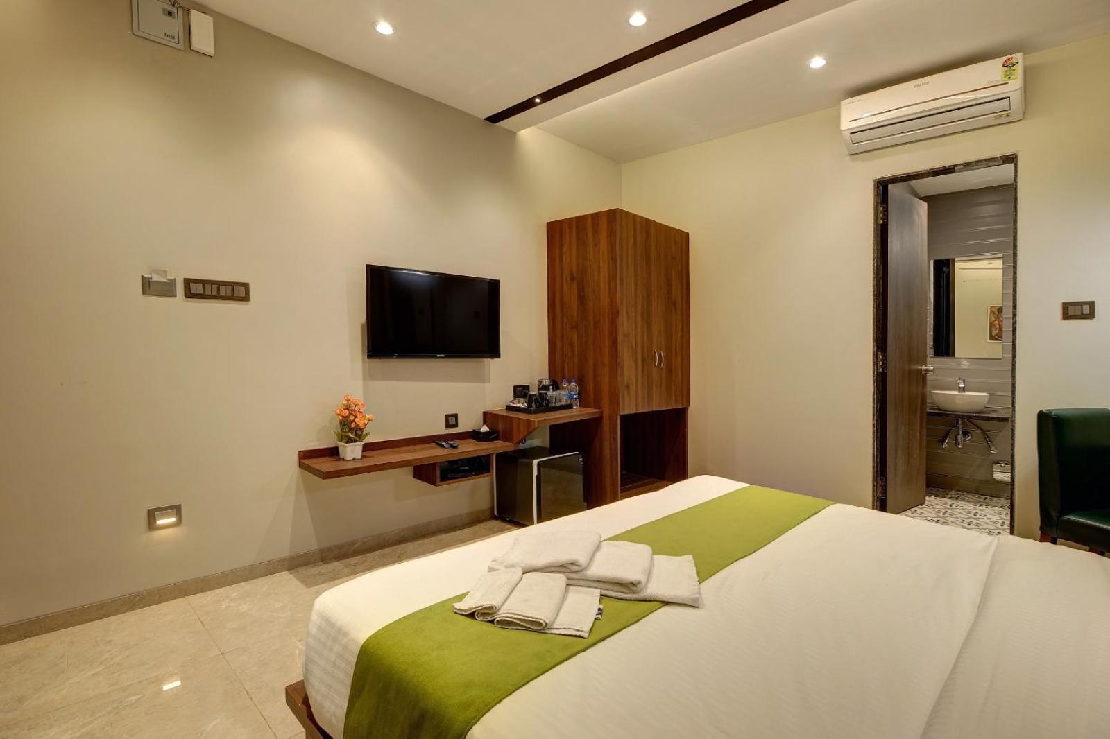 Magnus Fortune House Business Hotel , Magarpatta Mundhva Εξωτερικό φωτογραφία
